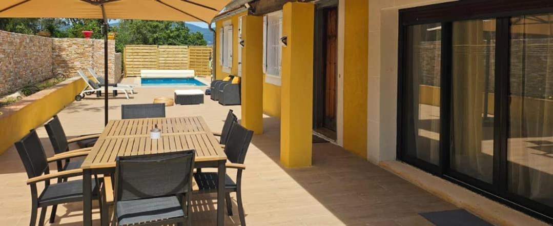 Magnifique Villa Avec Piscine, Sauna Et Hammam La Crau Buitenkant foto